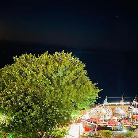 Sea Dreams Complex, Sunny סאני ביץ'